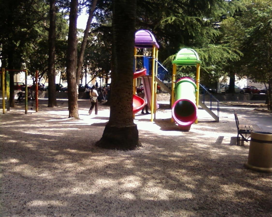 Eleni Apartment Тиват Екстериор снимка